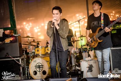 เอ๊ะ จิรากร ที่ ไวน์ รีพับลิค — photo 46