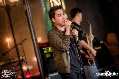 เอ๊ะ จิรากร ที่ ไวน์ รีพับลิค — photo 50