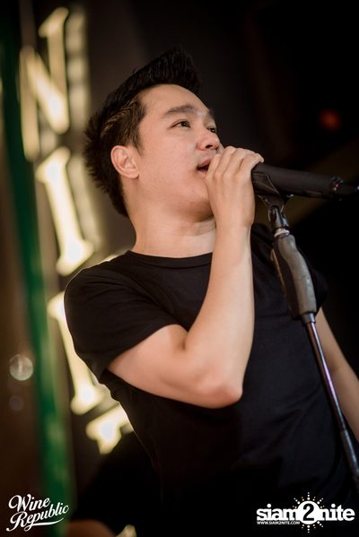 เอ๊ะ จิรากร ที่ ไวน์ รีพับลิค — photo 66