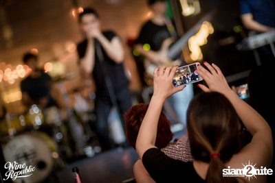 เอ๊ะ จิรากร ที่ ไวน์ รีพับลิค — photo 71