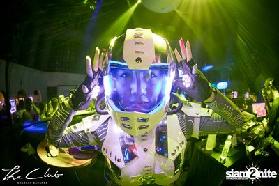 DJ Yukie at The Club Khaosan — photo 52