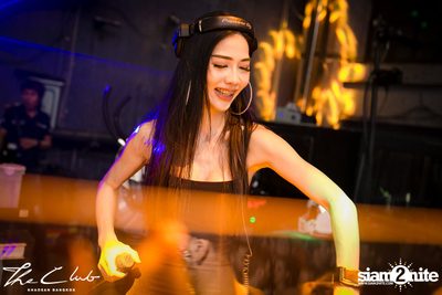 DJ Yukie at The Club Khaosan — photo 73