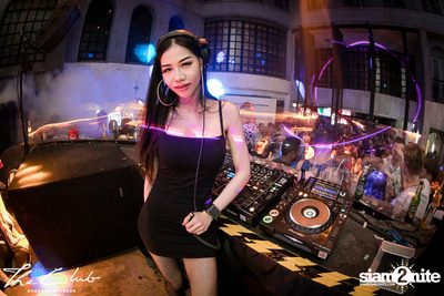 DJ Yukie at The Club Khaosan — photo 94