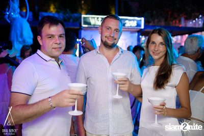 งาน Nikki Beach 9th Anniversary White Party — photo 68