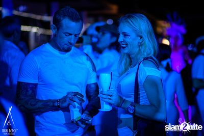 งาน Nikki Beach 9th Anniversary White Party — photo 71
