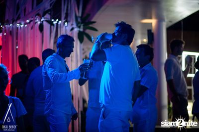 งาน Nikki Beach 9th Anniversary White Party — photo 72