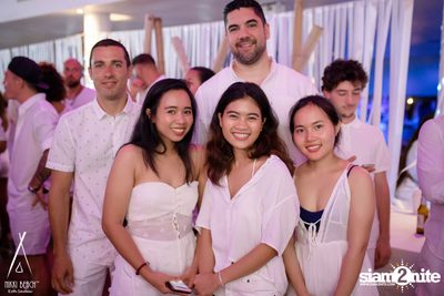 งาน Nikki Beach 9th Anniversary White Party — photo 95