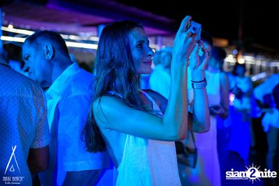 งาน Nikki Beach 9th Anniversary White Party — photo 106