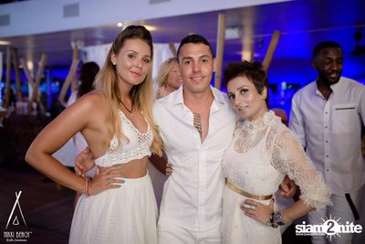 งาน Nikki Beach 9th Anniversary White Party — photo 116