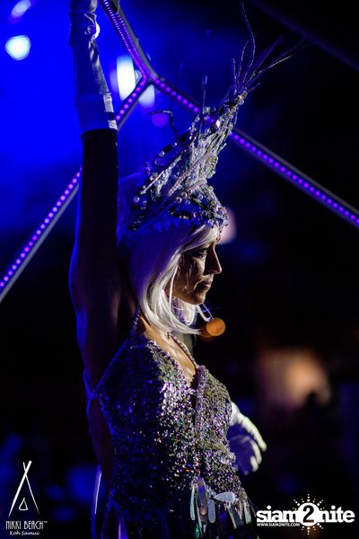 งาน Nikki Beach 9th Anniversary White Party — photo 146