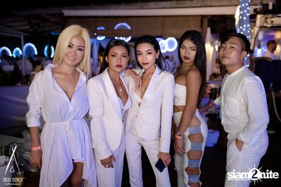 งาน Nikki Beach 9th Anniversary White Party — photo 163