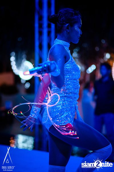 งาน Nikki Beach 9th Anniversary White Party — photo 184