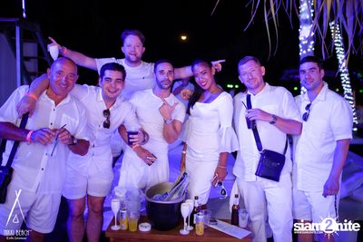 งาน Nikki Beach 9th Anniversary White Party — photo 186