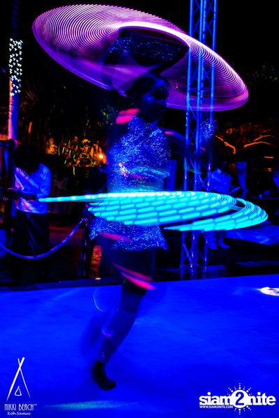 งาน Nikki Beach 9th Anniversary White Party — photo 187