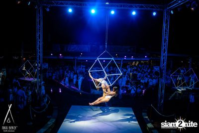 งาน Nikki Beach 9th Anniversary White Party — photo 202