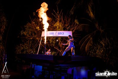 งาน Nikki Beach 9th Anniversary White Party — photo 216