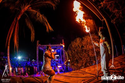 งาน Nikki Beach 9th Anniversary White Party — photo 219