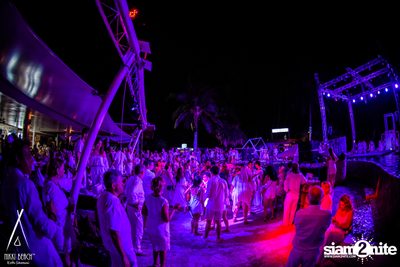งาน Nikki Beach 9th Anniversary White Party — photo 228