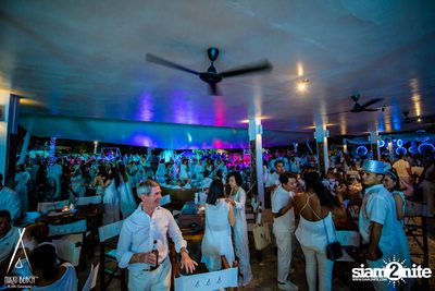 งาน Nikki Beach 9th Anniversary White Party — photo 231