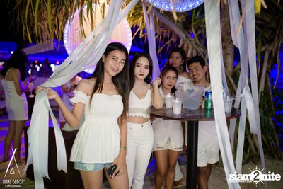 งาน Nikki Beach 9th Anniversary White Party — photo 242