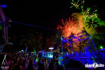 งาน Nikki Beach 9th Anniversary White Party — photo 247
