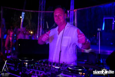 งาน Nikki Beach 9th Anniversary White Party — photo 253