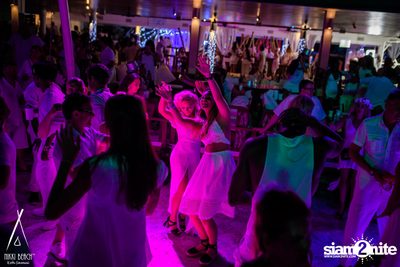 งาน Nikki Beach 9th Anniversary White Party — photo 256