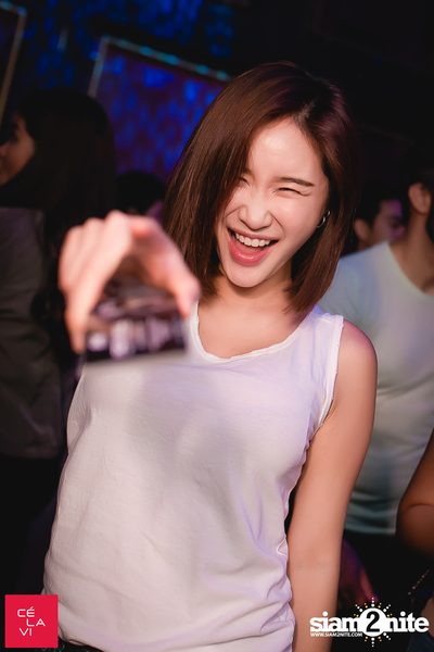 ONE Championship Pre Party กับ DJ Lee Jina ที่ เซ ลา วี — photo 77