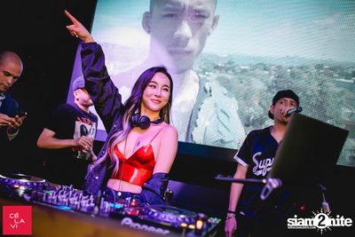 ONE Championship Pre Party กับ DJ Lee Jina ที่ เซ ลา วี — photo 92