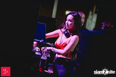 ONE Championship Pre Party กับ DJ Lee Jina ที่ เซ ลา วี — photo 122