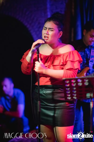 Corset Cabaret: Ladies & Cabaret Night at Maggie Choos — photo 8