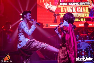 Da Endorphine and Bankk Cash at Baan Chon Tawan — photo 40