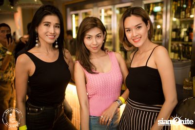 Grand Opening กับ Ben Chalatit ที่ แฮปปี้ ฟิช เมกะบางนา — photo 111