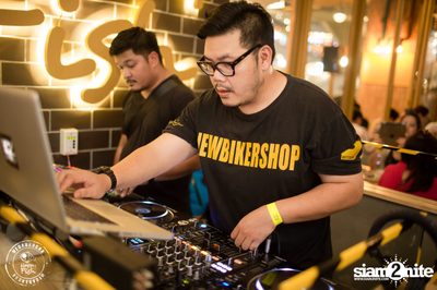 Grand Opening กับ Ben Chalatit ที่ แฮปปี้ ฟิช เมกะบางนา — photo 112