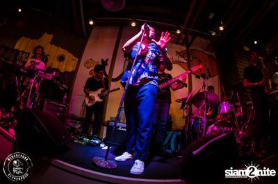 Grand Opening กับ Ben Chalatit ที่ แฮปปี้ ฟิช เมกะบางนา — photo 137