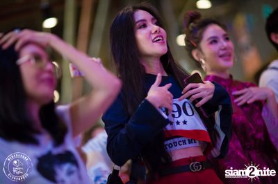 Grand Opening กับ Ben Chalatit ที่ แฮปปี้ ฟิช เมกะบางนา — photo 159