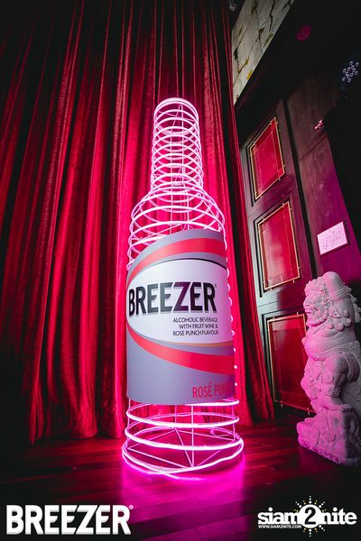 Breezer Rose Punch Party ที่ เซ ลา วี — photo 9