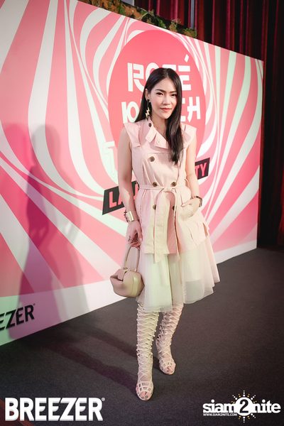 Breezer Rose Punch Party ที่ เซ ลา วี — photo 25