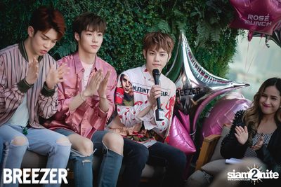 Breezer Rose Punch Party ที่ เซ ลา วี — photo 41