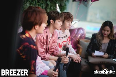 Breezer Rose Punch Party ที่ เซ ลา วี — photo 55