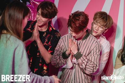 Breezer Rose Punch Party ที่ เซ ลา วี — photo 73