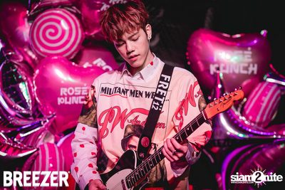 Breezer Rose Punch Party ที่ เซ ลา วี — photo 117