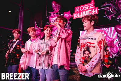 Breezer Rose Punch Party ที่ เซ ลา วี — photo 127