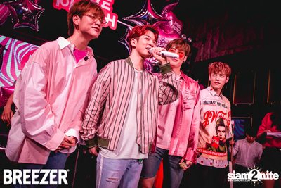 Breezer Rose Punch Party ที่ เซ ลา วี — photo 134