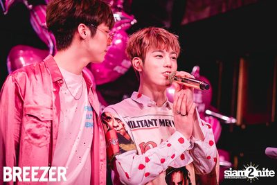Breezer Rose Punch Party ที่ เซ ลา วี — photo 137