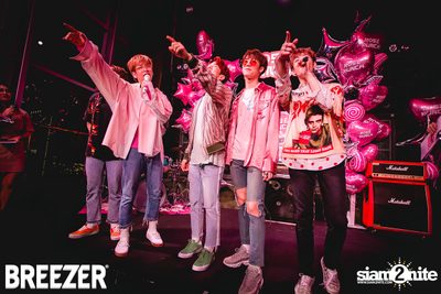 Breezer Rose Punch Party ที่ เซ ลา วี — photo 142