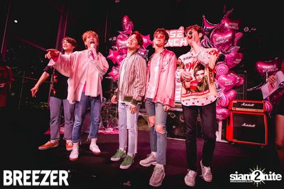 Breezer Rose Punch Party ที่ เซ ลา วี — photo 143