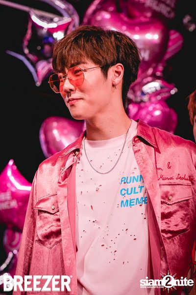 Breezer Rose Punch Party ที่ เซ ลา วี — photo 151