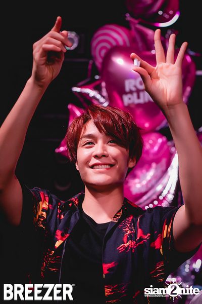 Breezer Rose Punch Party ที่ เซ ลา วี — photo 152