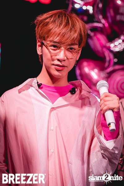 Breezer Rose Punch Party ที่ เซ ลา วี — photo 158